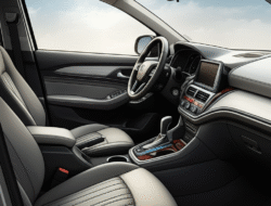 Tips Membersihkan Interior Mobil dengan Aman